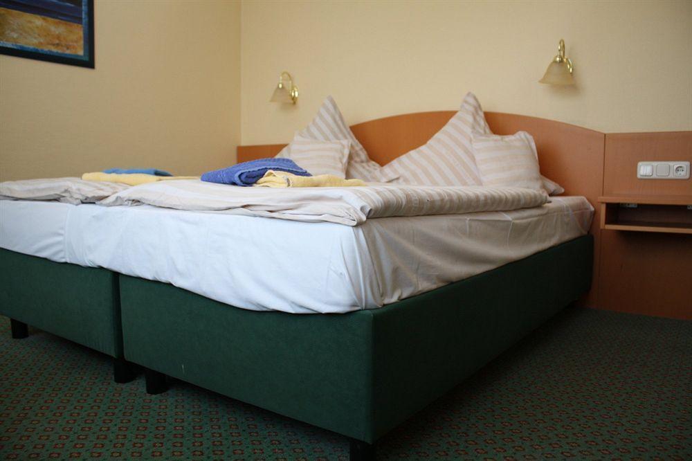 Hotel Gremersdorf - Zum Gruenen Jaeger المظهر الخارجي الصورة