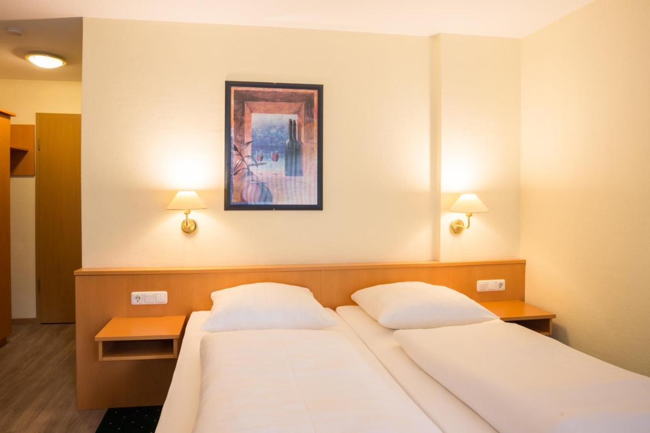 Hotel Gremersdorf - Zum Gruenen Jaeger المظهر الخارجي الصورة
